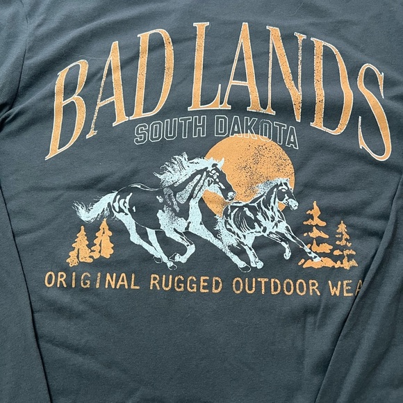 NWT Original Use Bad Lands South Dakota Long Sleeve T-Shirt Size M (B4) - Picture 2 of 4